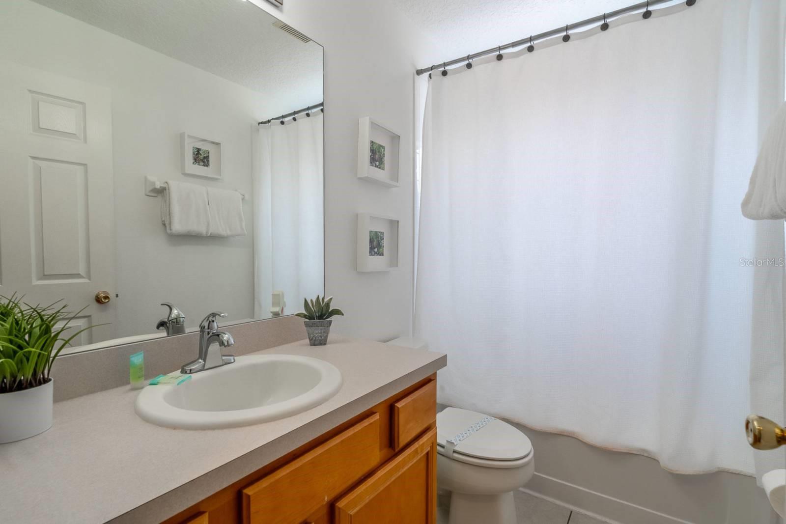 EMERALD ISLAND RESORT PH 4 - Residential