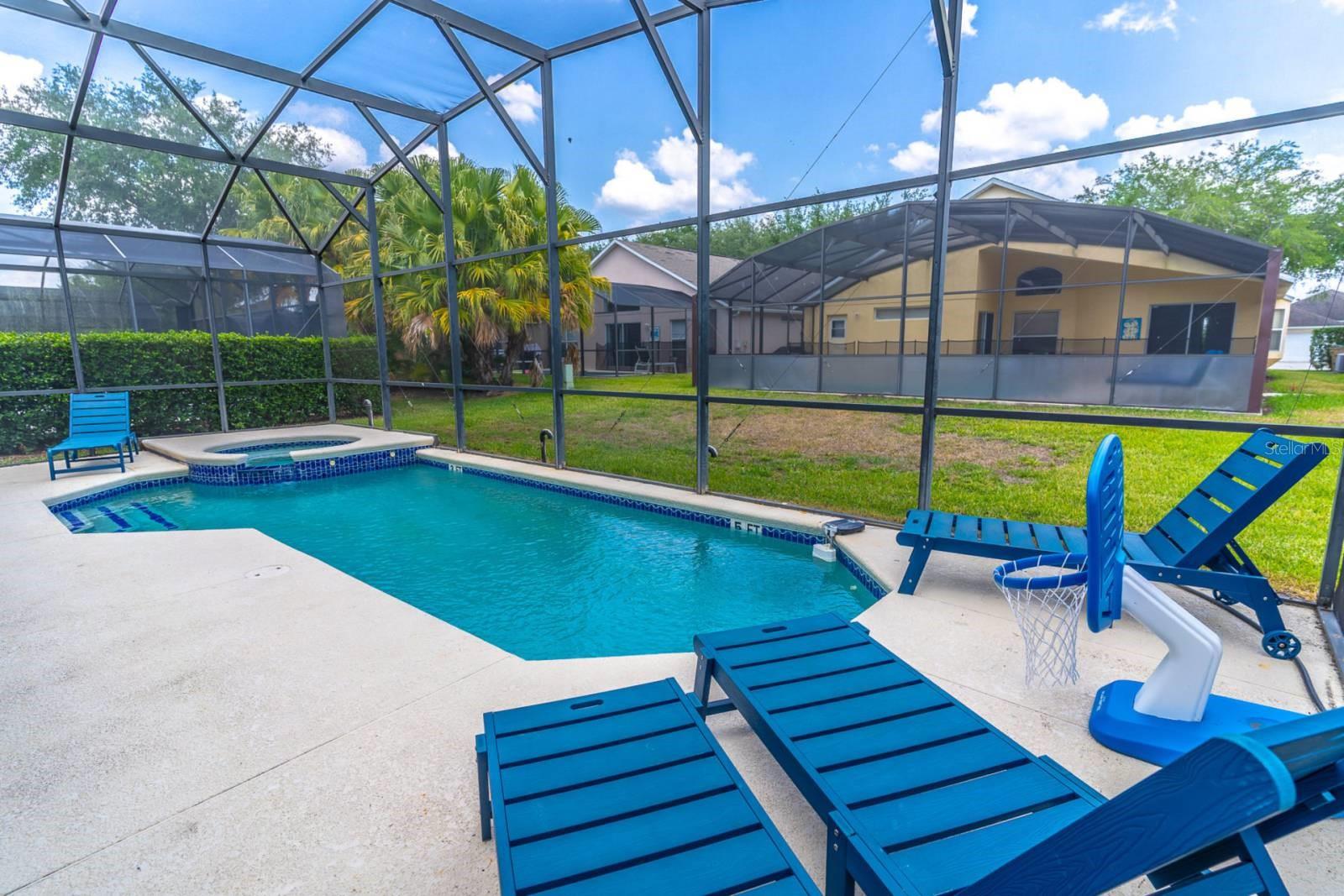 EMERALD ISLAND RESORT PH 4 - Residential