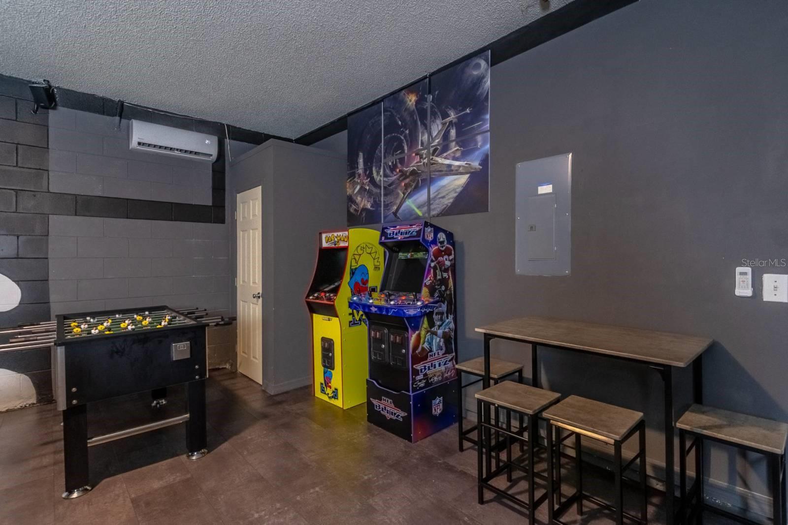 EMERALD ISLAND RESORT PH 4 - Residential