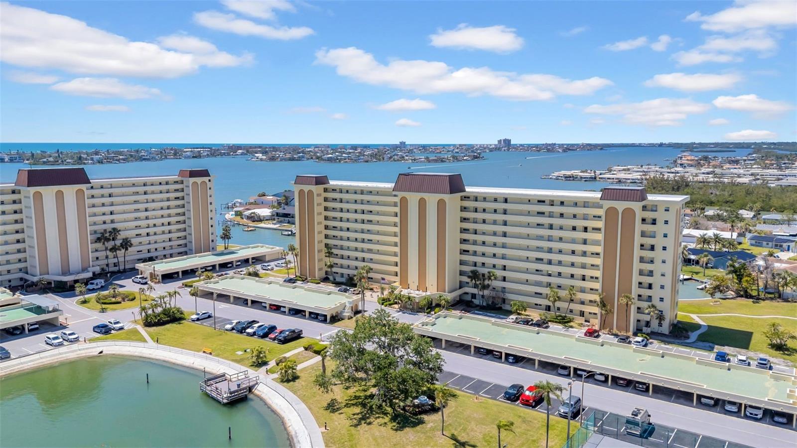 COLUMBIA TOWERS CONDO - Residential