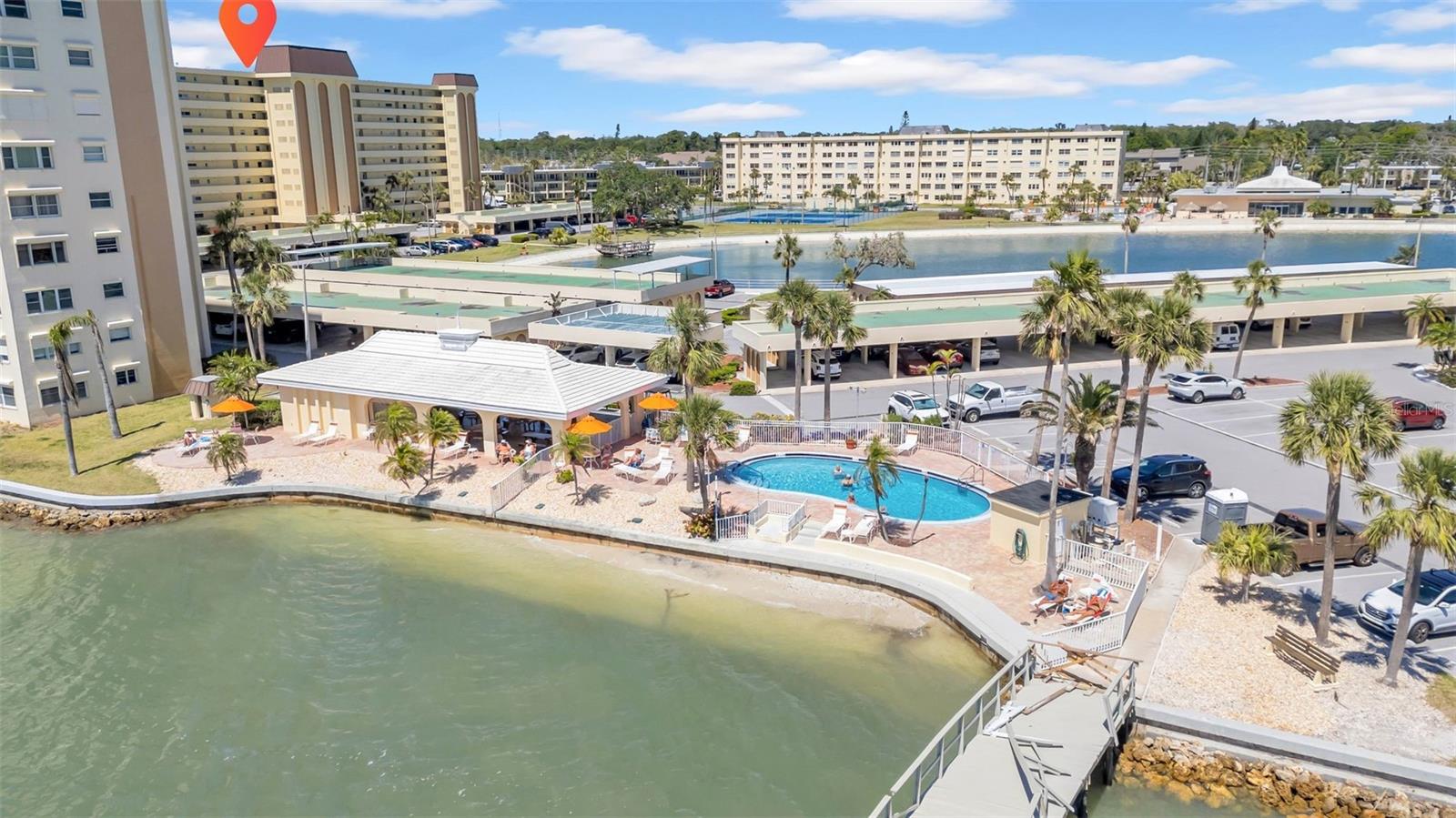 COLUMBIA TOWERS CONDO - Residential