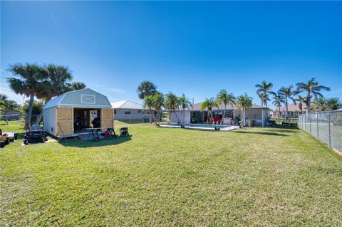 A home in PORT CHARLOTTE