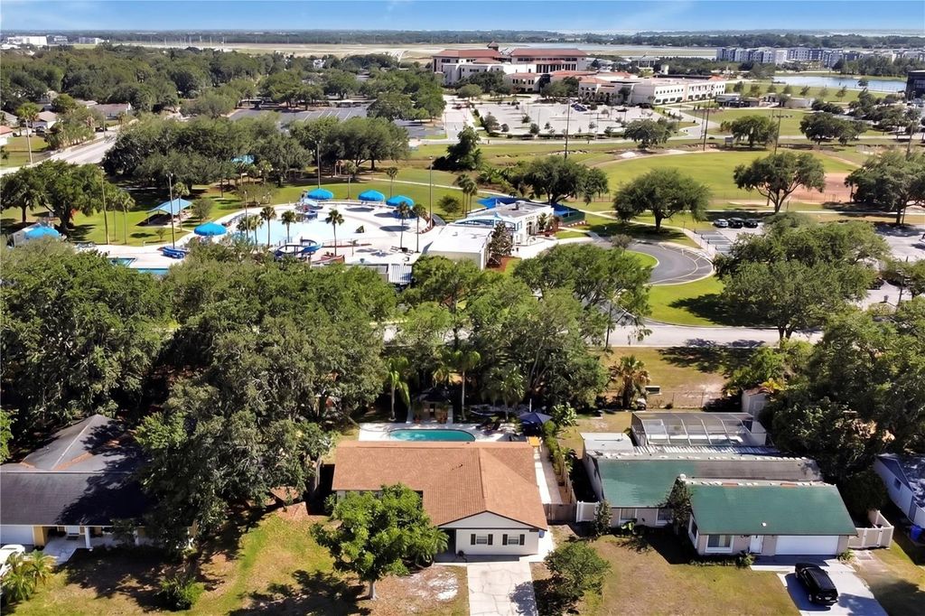 Photo of 1568 E Oak Leaf Lane, Kissimmee, FL 34744 (MLS # O6401020)