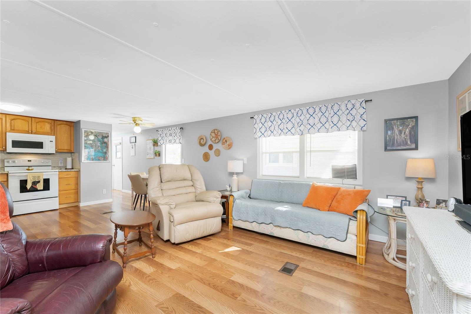 VILLAGE HOLIDAY LAKE - Residential