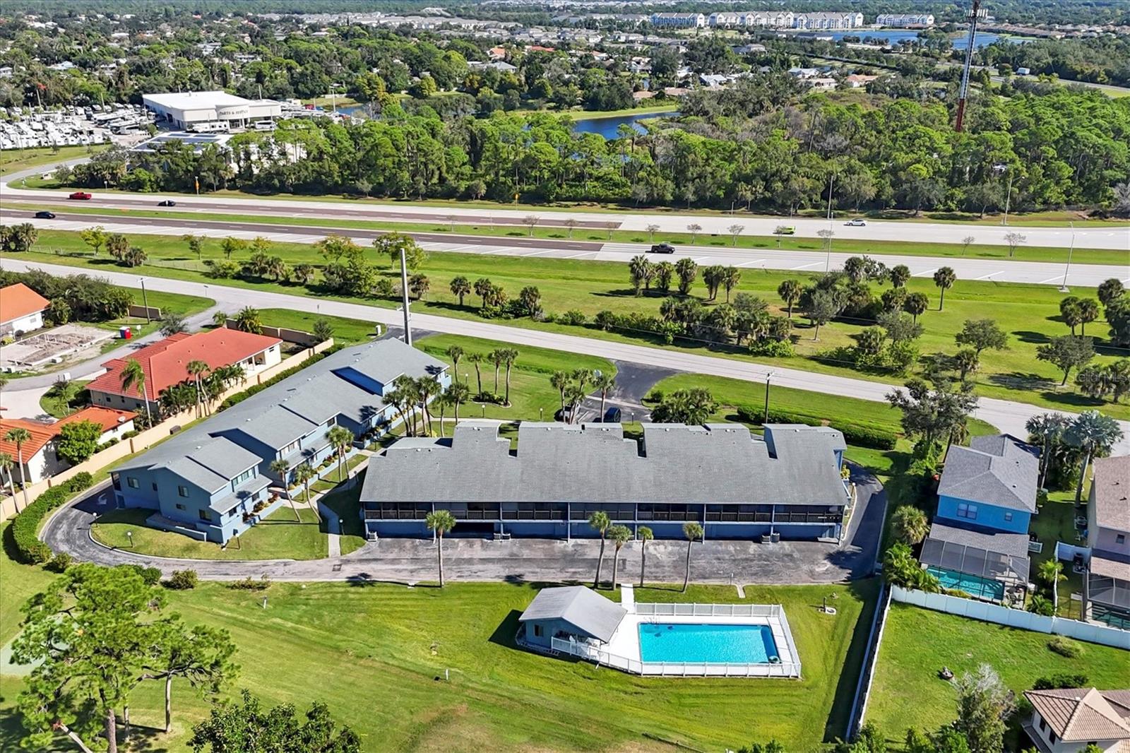 WEDGEWOOD COMMONS - Residential