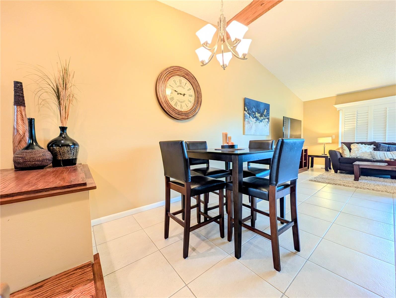 WEDGEWOOD COMMONS - Residential