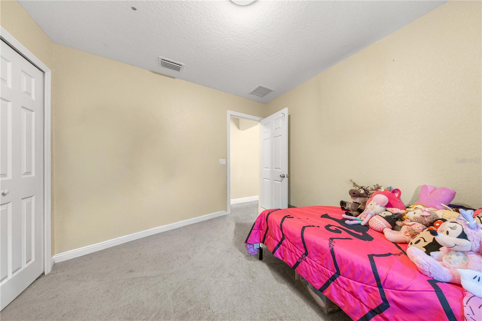 SILVER SPGS SHORES UN 20 - Residential