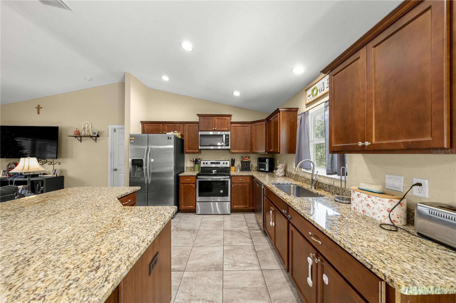 SILVER SPGS SHORES UN 20 - Residential