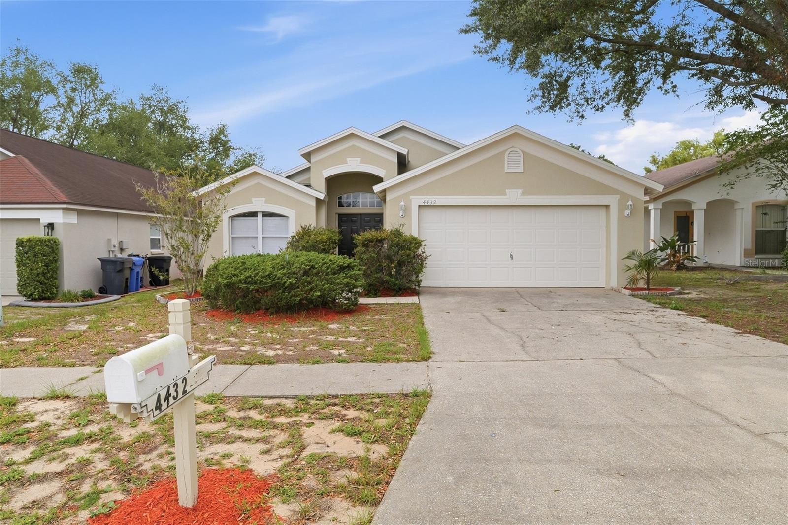 4432 HORSESHOE PICK LANE