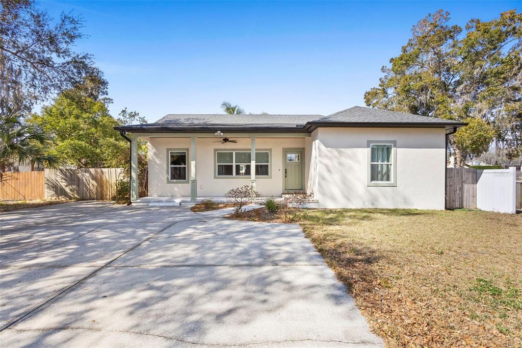 Photo of 104 S Stone Street, Deland, FL 32720 (MLS # V4947386)