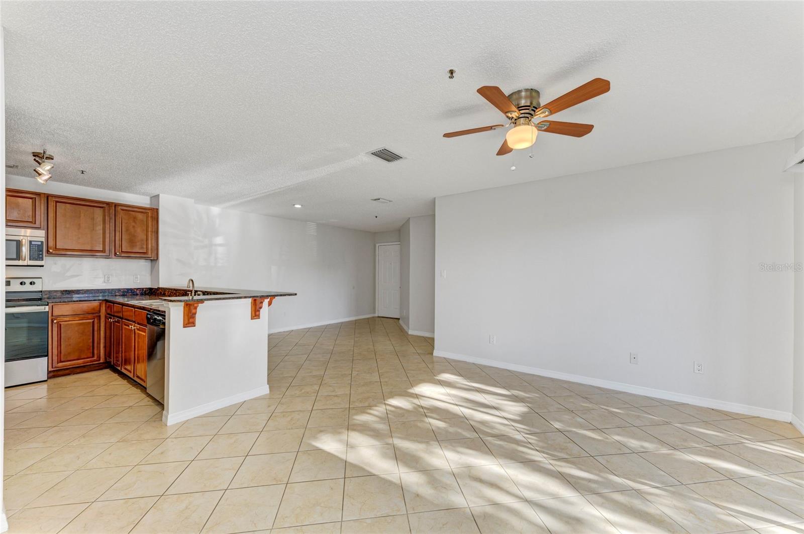 VINTAGE GRAND - Residential