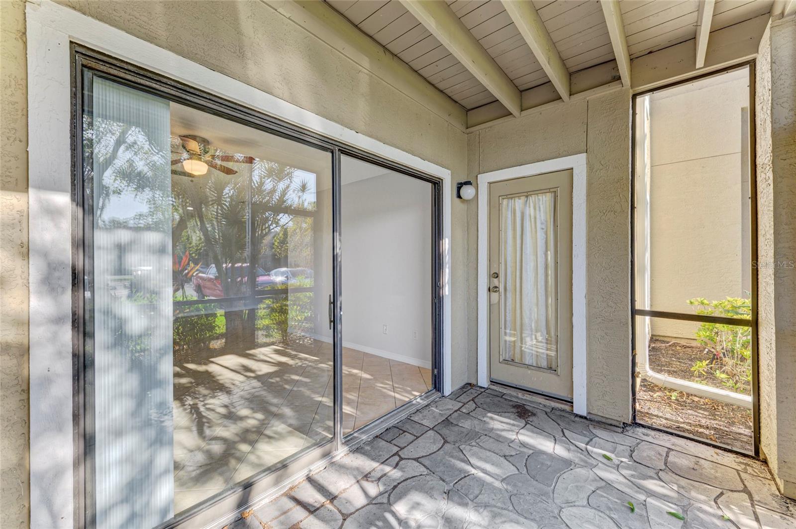 VINTAGE GRAND - Residential