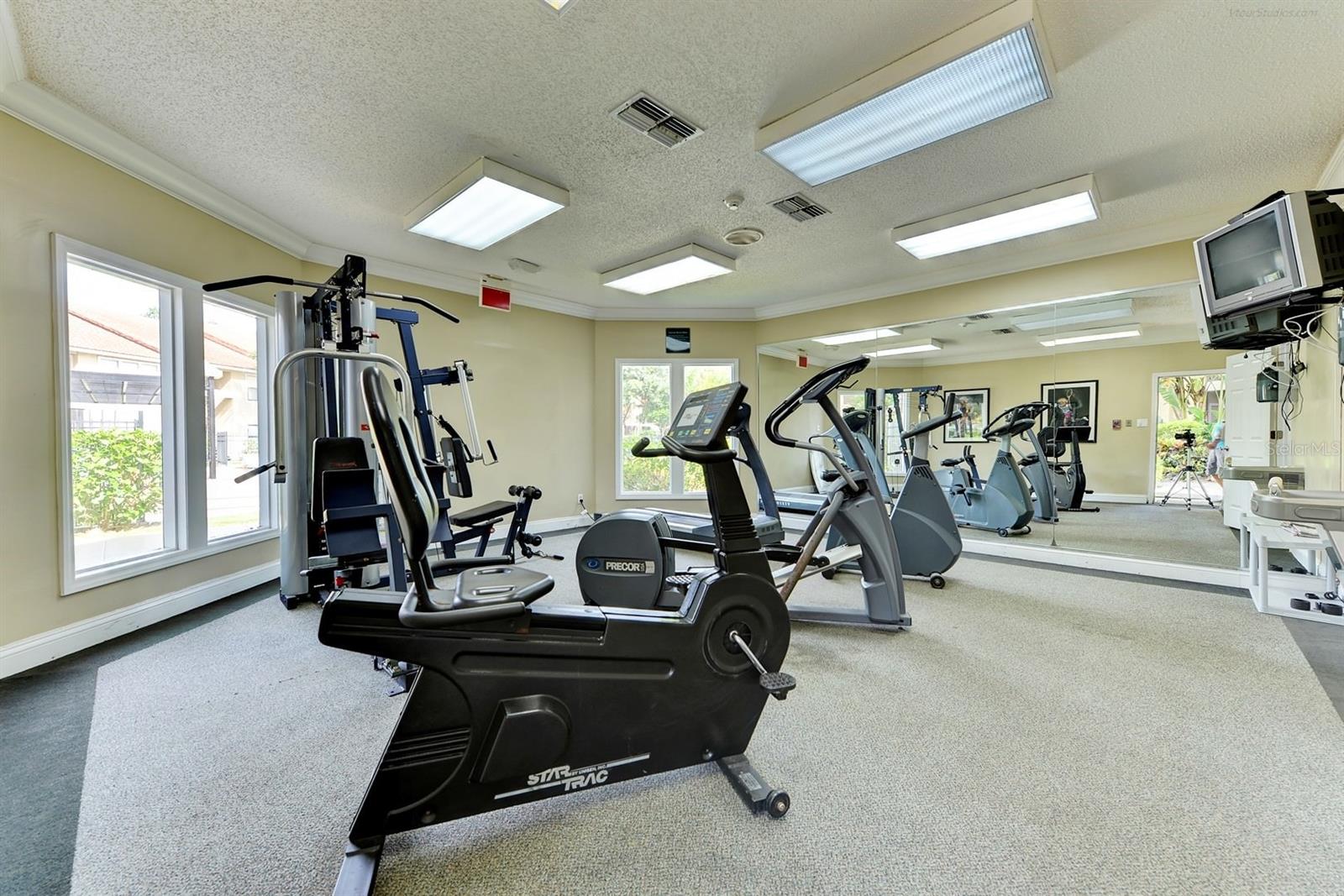 VINTAGE GRAND - Residential