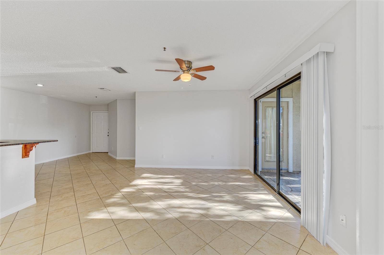 VINTAGE GRAND - Residential