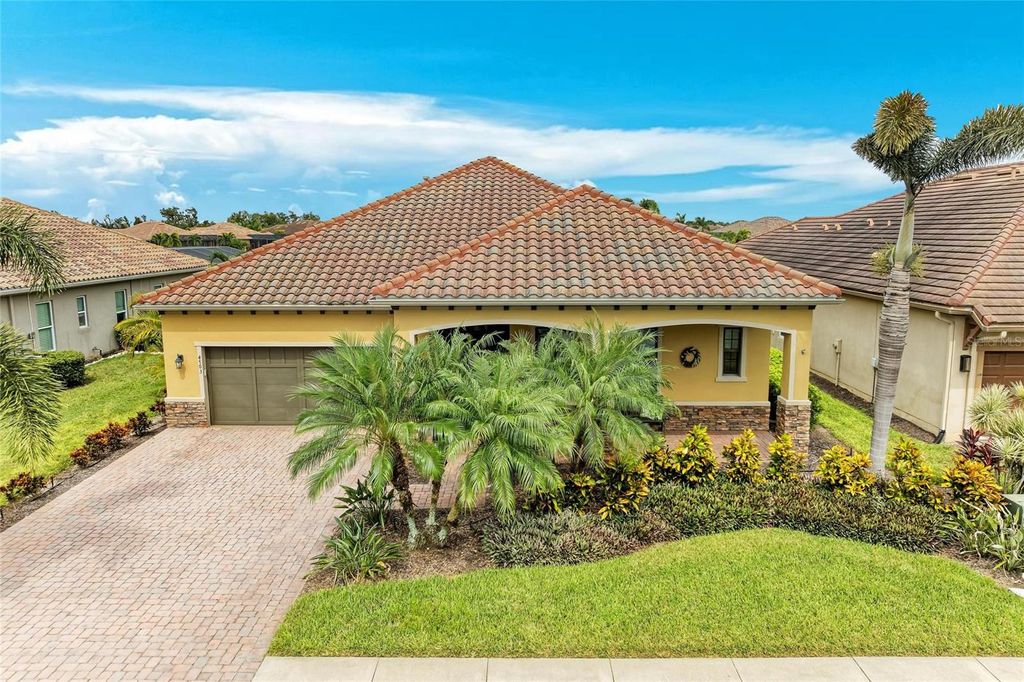 Photo of 4703 Tobermory Way, Bradenton, FL 34211 (MLS # A4670264)