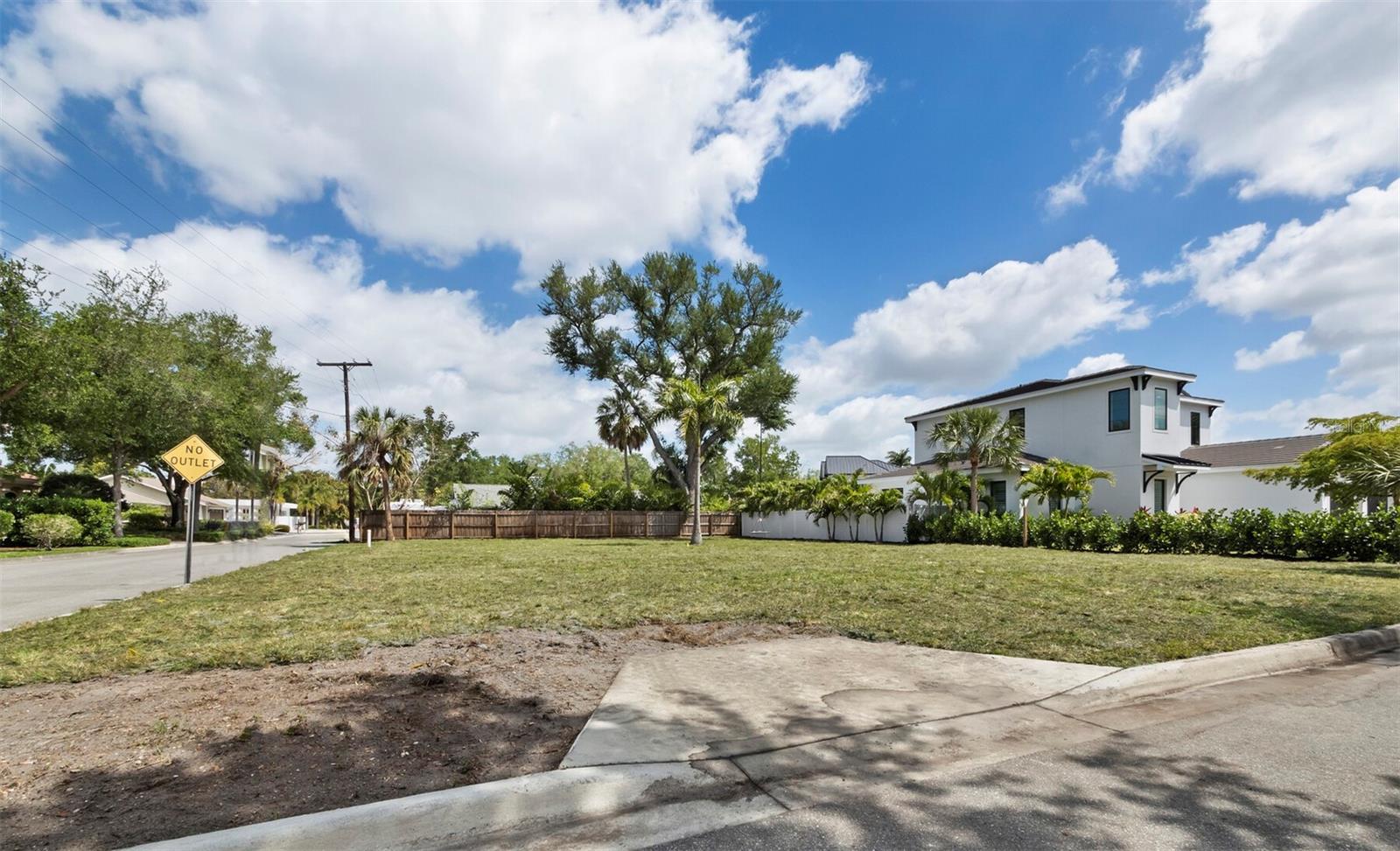1703 ALTA VISTA STREET
