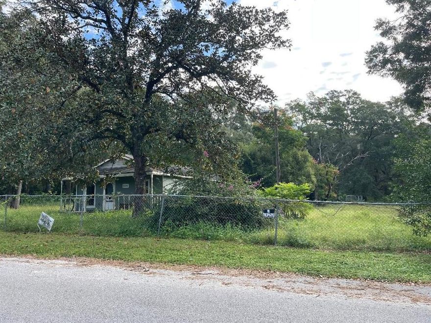 Future land use is multi-Family up to 20 units per acre. Great location for Apartment complex or Condo Development. Sewer is approximately 1150 ft. and water 500 ft. north of property.