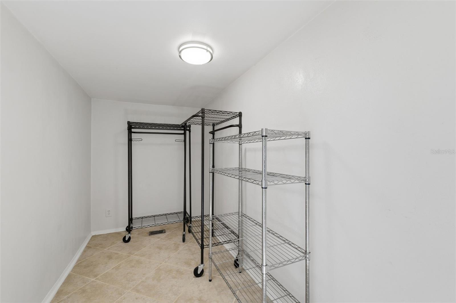 STOKES COVE LAKE UNREC - Residential