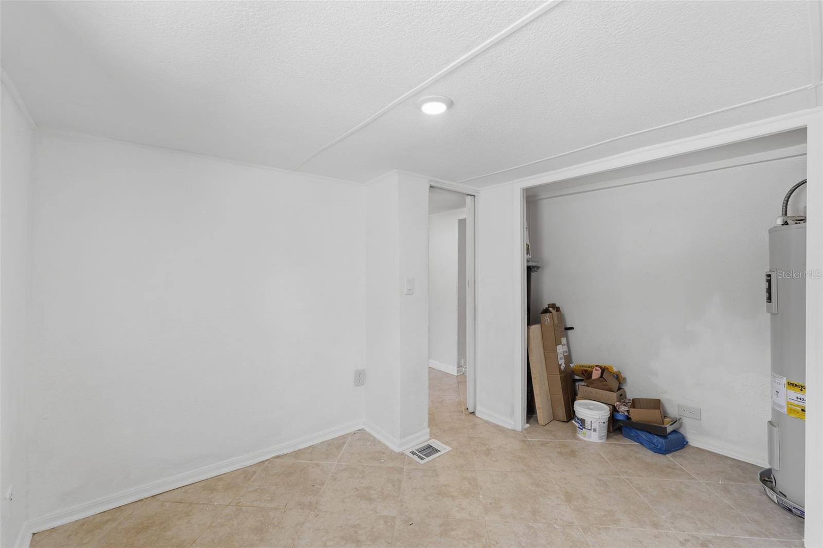 STOKES COVE LAKE UNREC - Residential