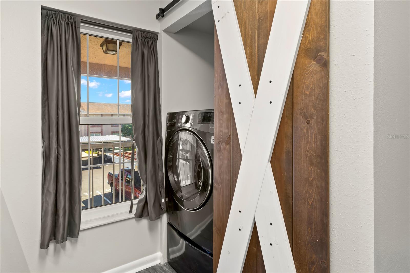 SUNNYBROOK CONDO 06 - Residential