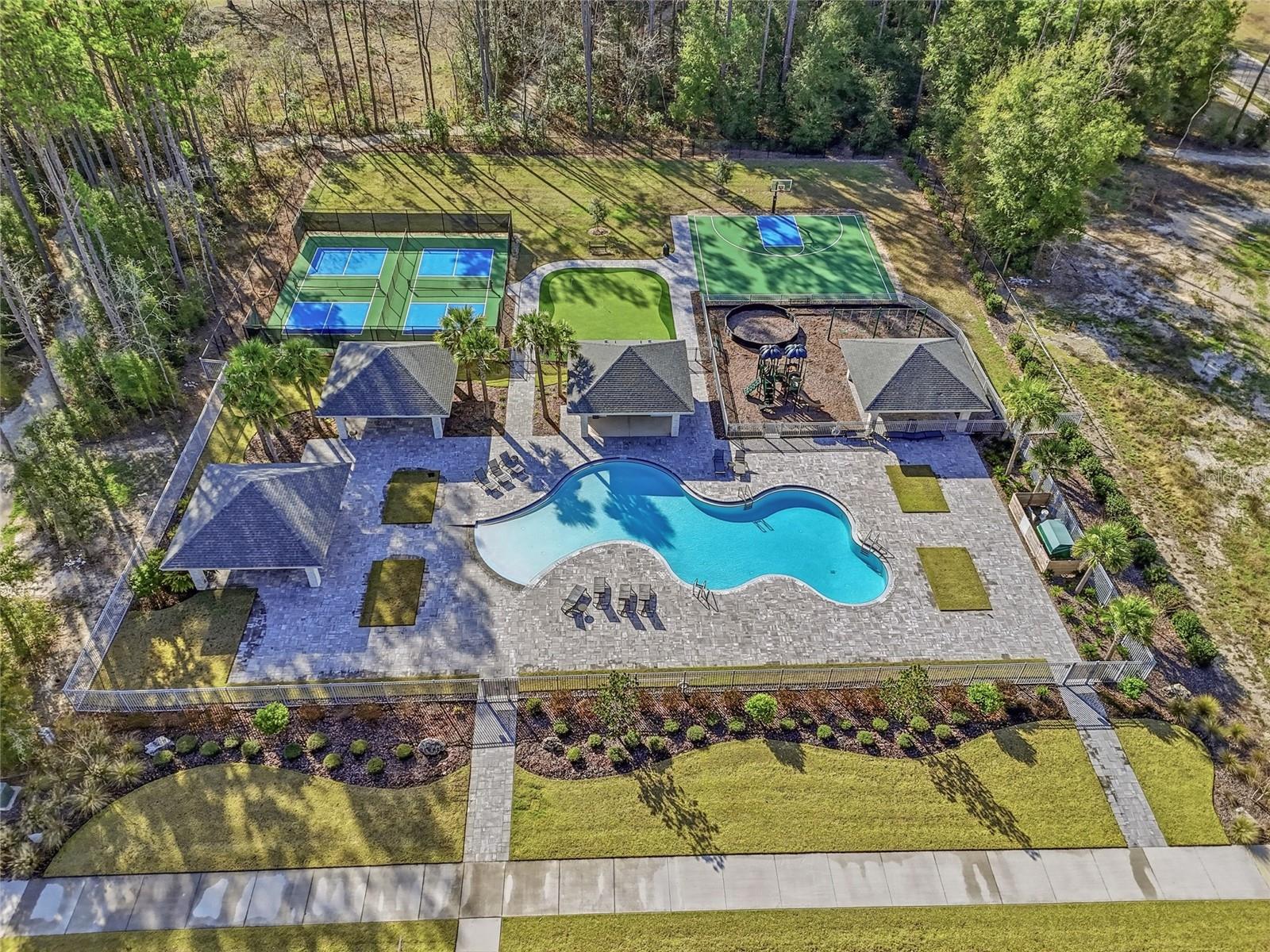 LAUREATE VILLAGE PH I UNIT I PB 37 PG 26 - Residential Lease