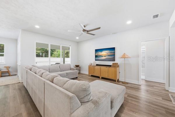 LAUREATE VILLAGE PH I UNIT I PB 37 PG 26 - Residential Lease