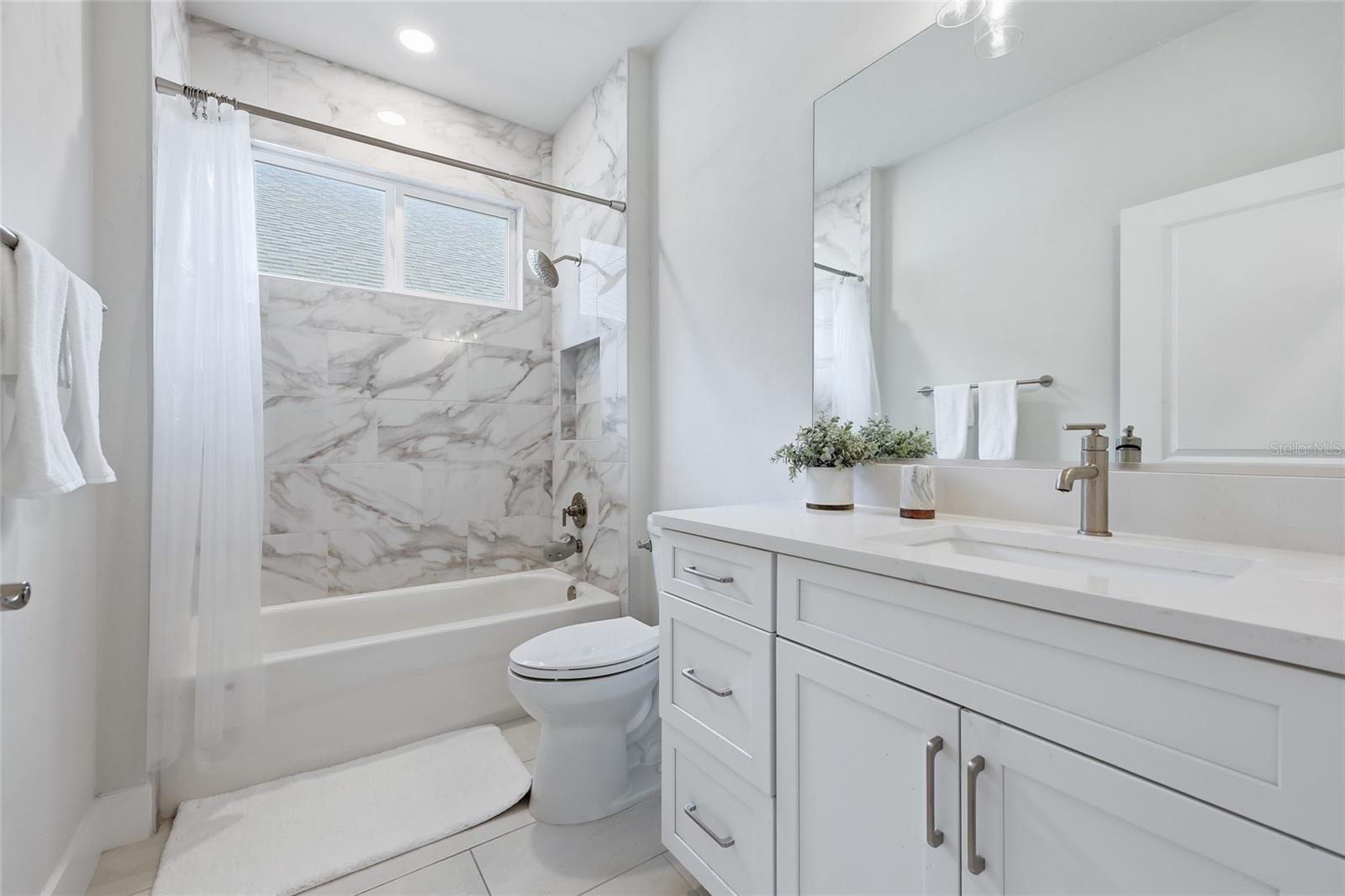 LAUREATE VILLAGE PH I UNIT I PB 37 PG 26 - Residential Lease