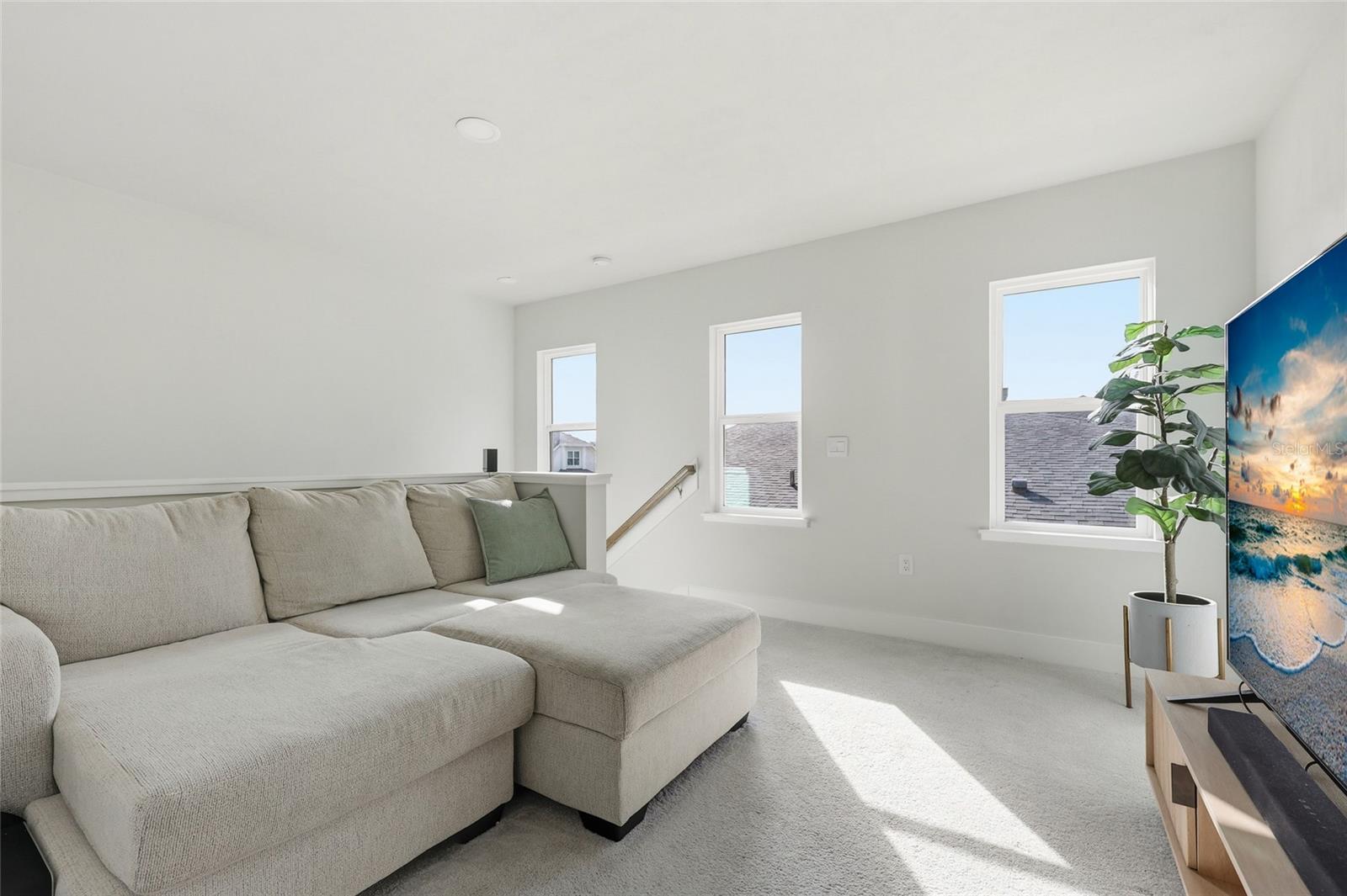 LAUREATE VILLAGE PH I UNIT I PB 37 PG 26 - Residential Lease