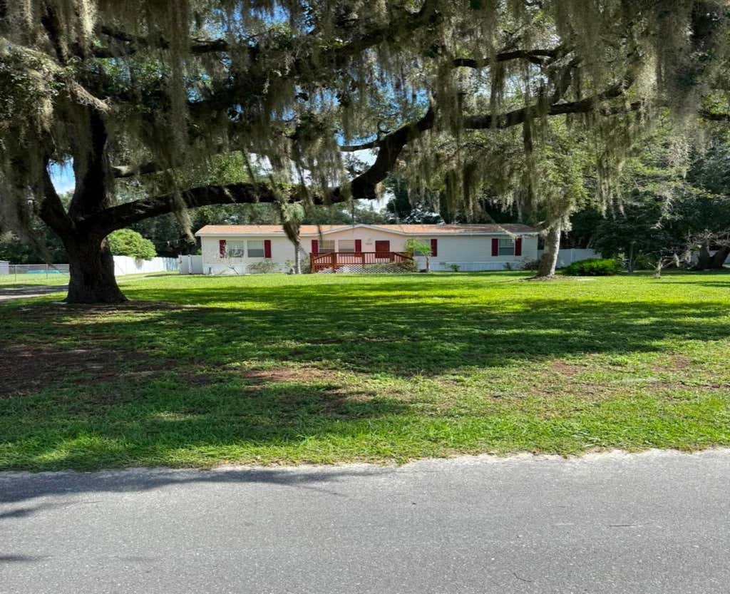 Photo of 2716 Seminole Trail, Leesburg, FL 34748 (MLS # O6434071)