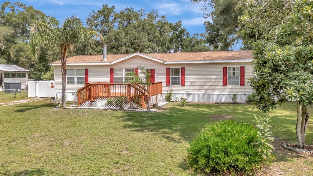 Photo of 2716 Seminole Trail, Leesburg, FL 34748 (MLS # O6434071)