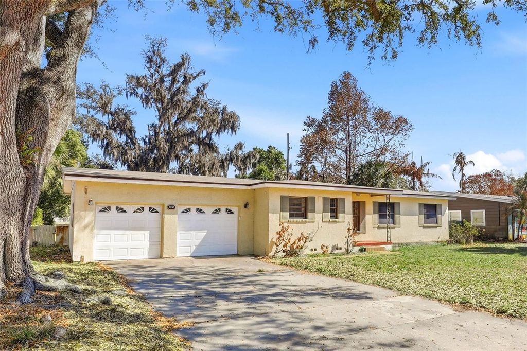 Photo of 1913 Baldwin Drive, Orlando, FL 32806 (MLS # O6386541)