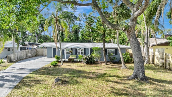 2510 51ST AVENUE TER W, BRADENTON, FL 34207 - Image 7569d7e3330dc4ab3c3cb5e88aa6ffd4/2019544584