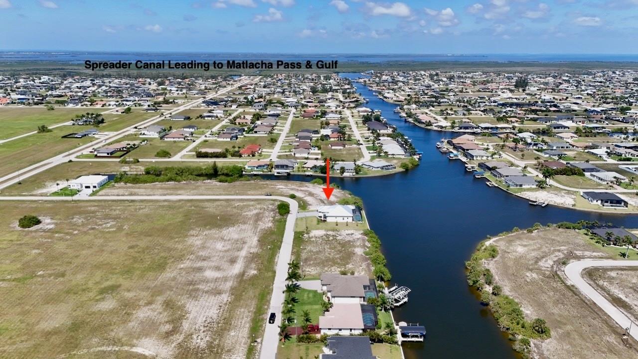 CAPE CORAL - Land