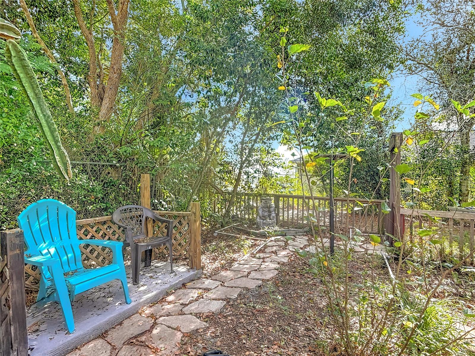 DELTONA LAKES UNIT 32 - Residential