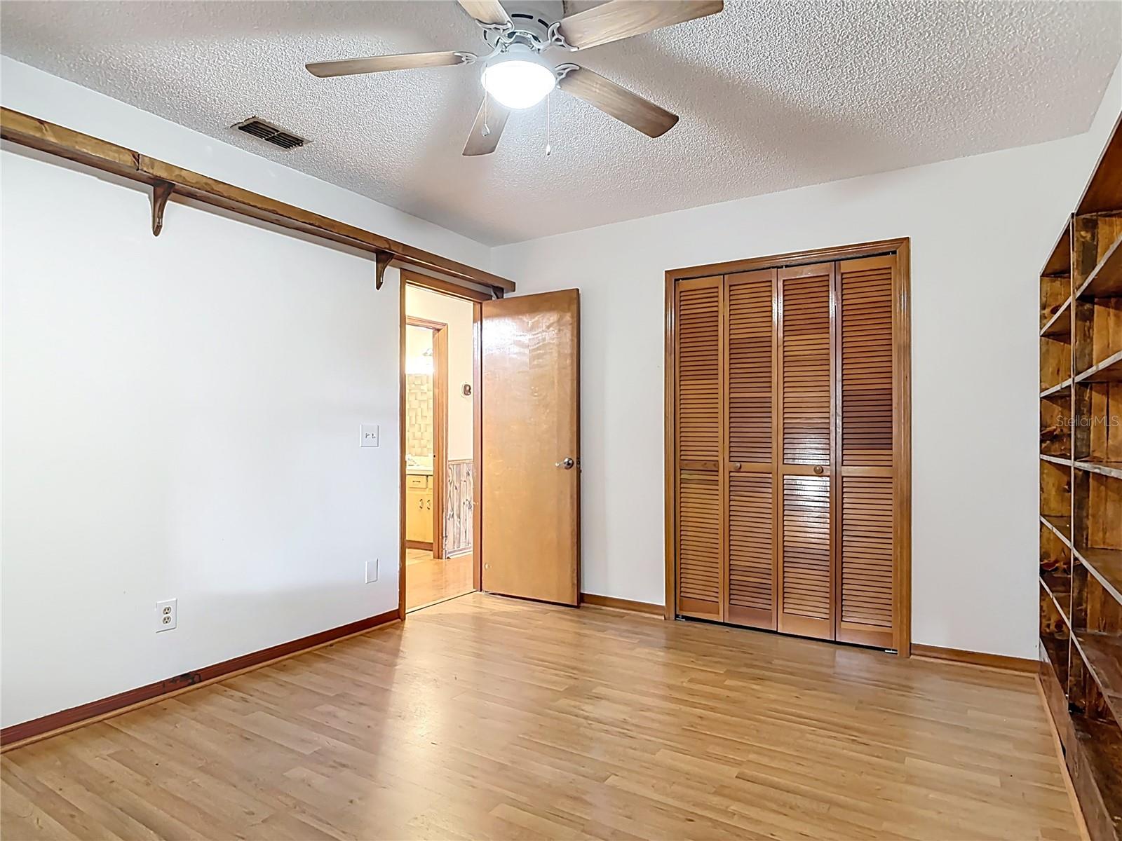 DELTONA LAKES UNIT 32 - Residential