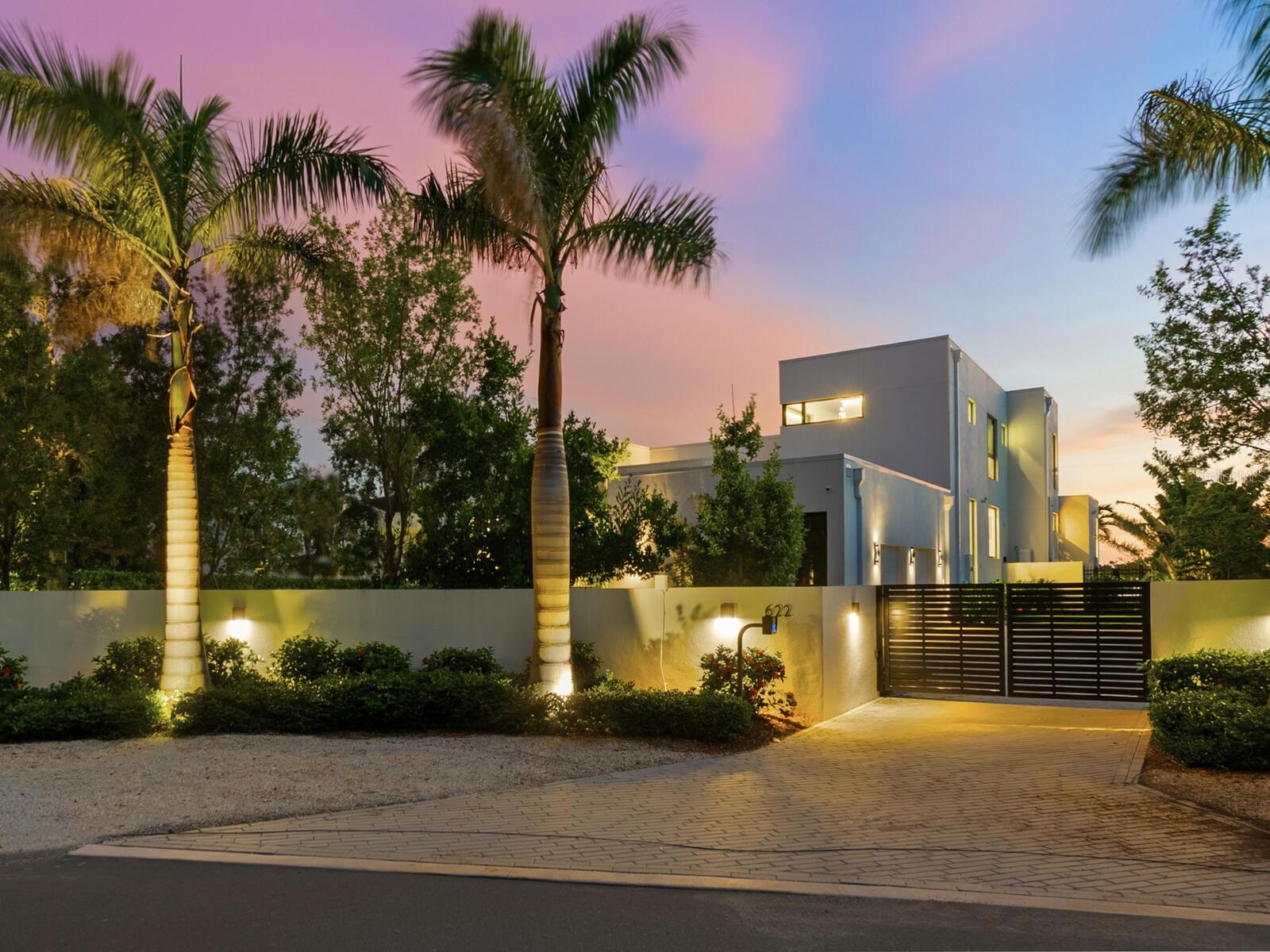 622 BAYSHORE DRIVE