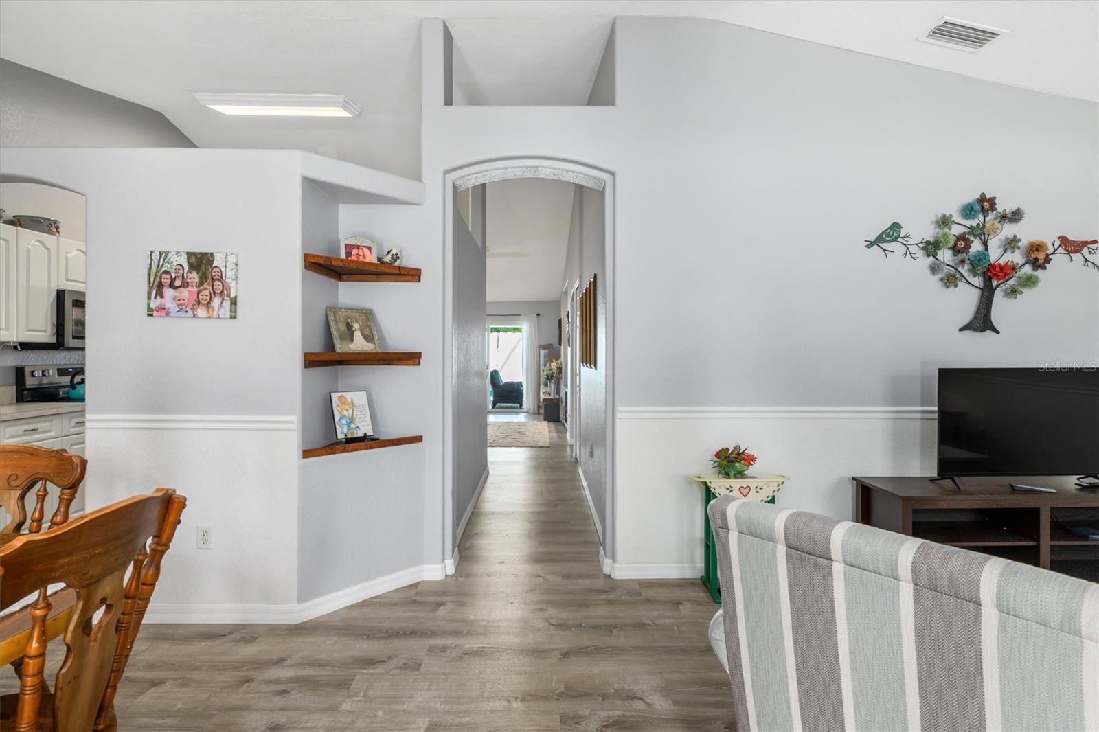 6680 CAMMER AVENUE, NORTH PORT, FL, 34291 4 6680 CAMMER AVENUE