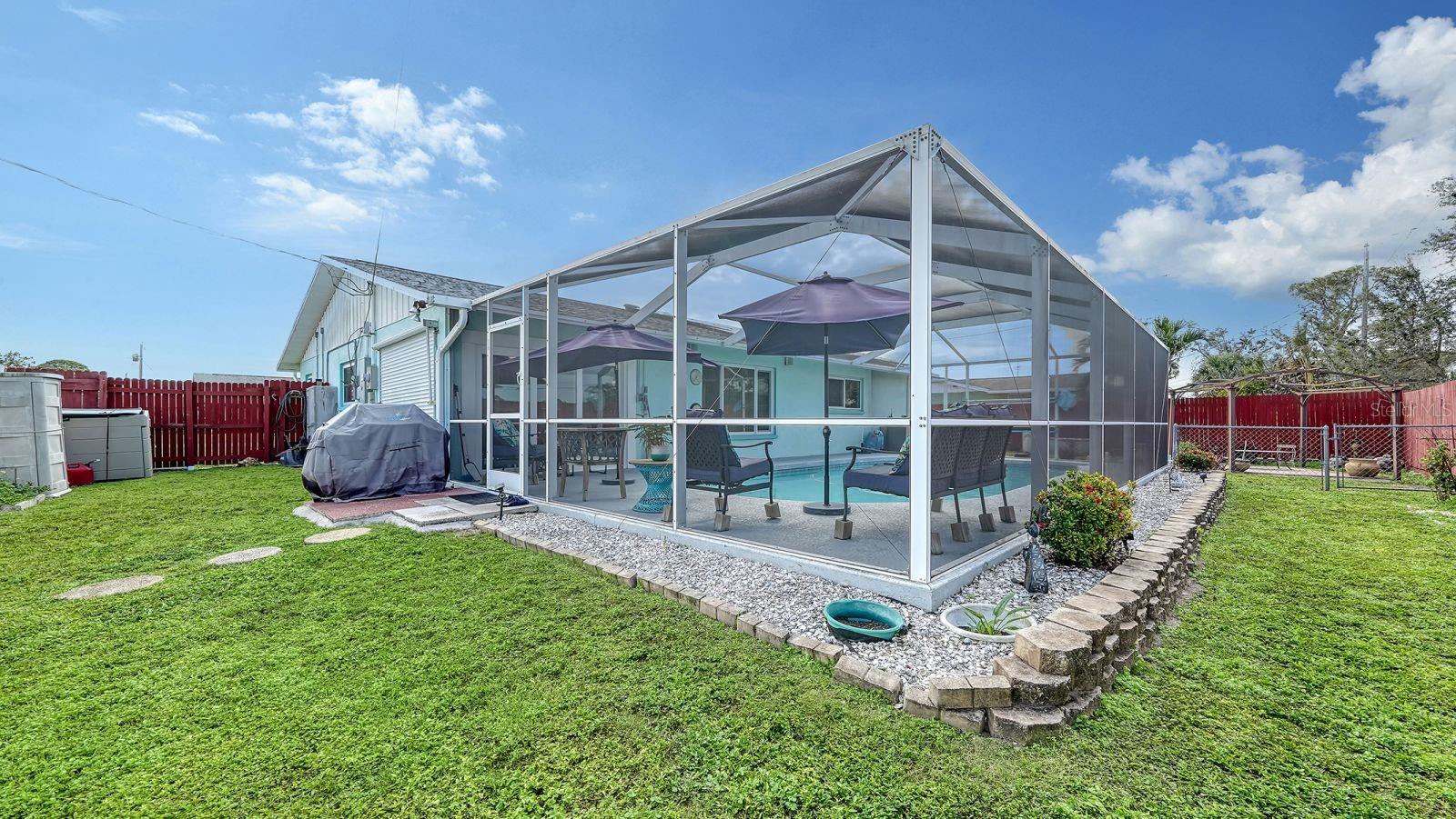 SOUTH VENICE - Residential