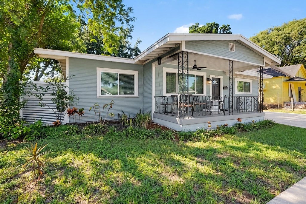 Photo of 917 E 24th Avenue, Tampa, FL 33605 (MLS # O6452908)
