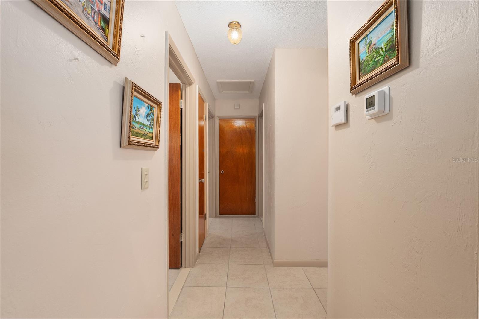 HIGHLAND COURT MANOR - Residential