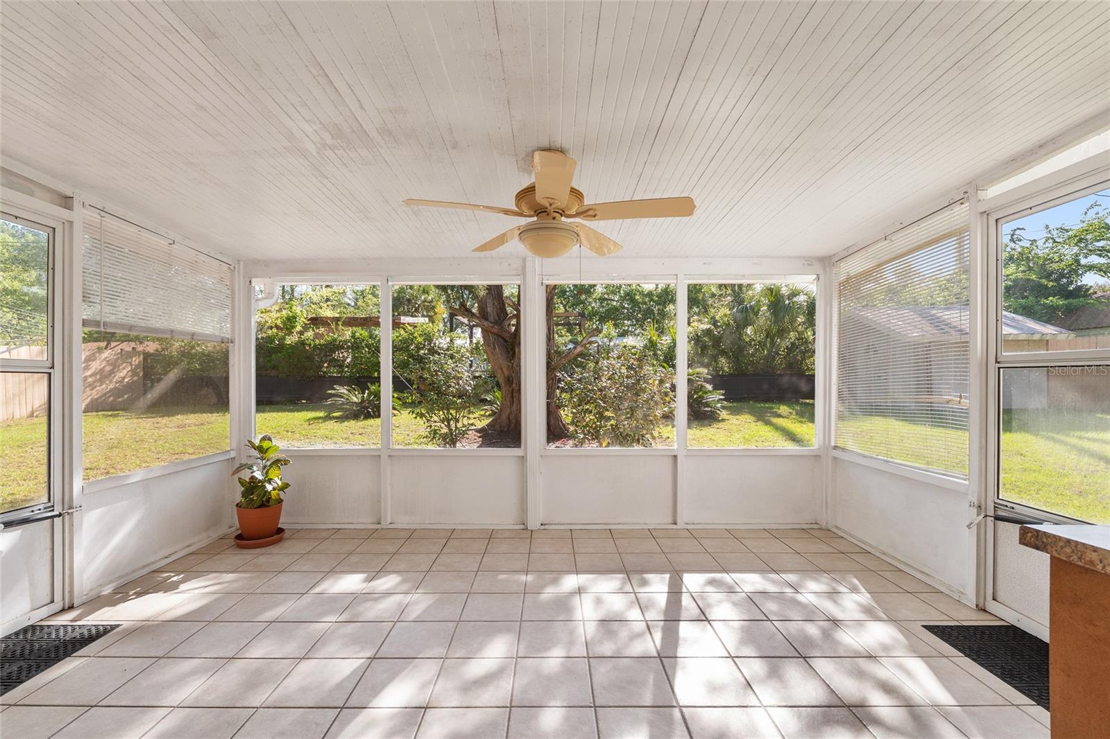 HIGHLAND COURT MANOR - Residential