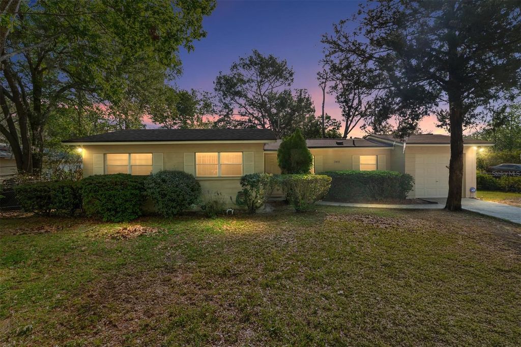 Photo of 3411 NE 11th Terrace, Gainesville, FL 32609 (MLS # GC538985)