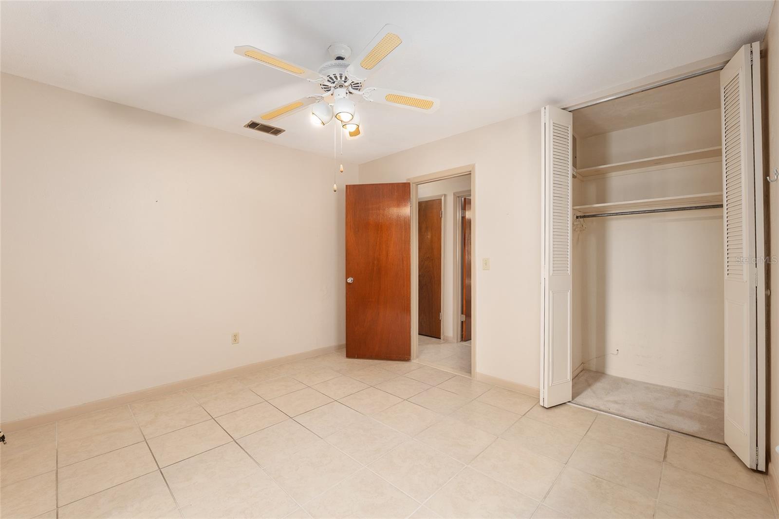 HIGHLAND COURT MANOR - Residential