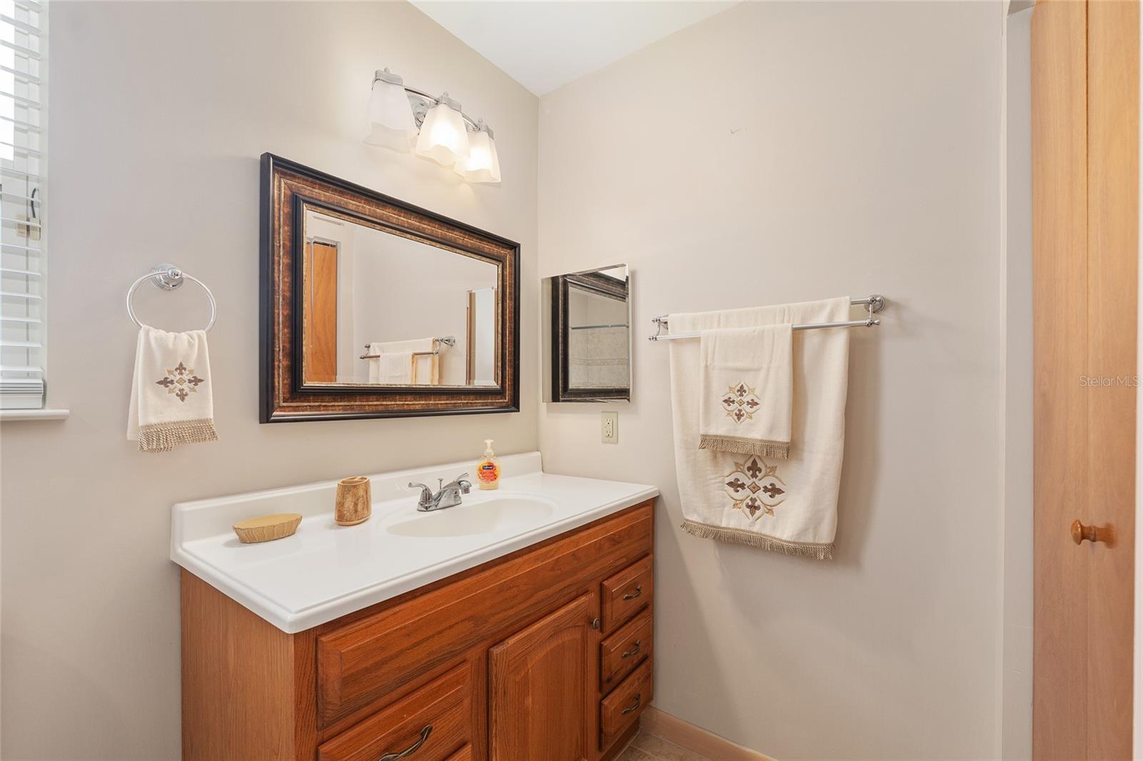 HIGHLAND COURT MANOR - Residential