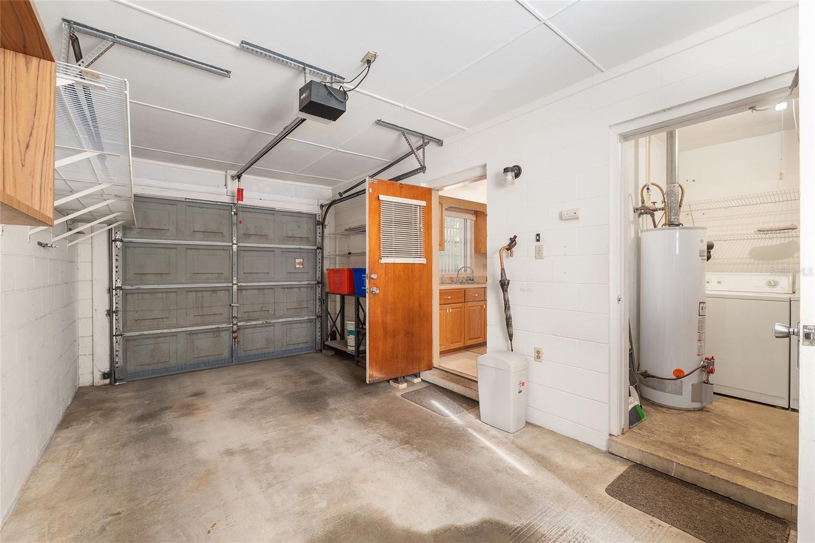 HIGHLAND COURT MANOR - Residential