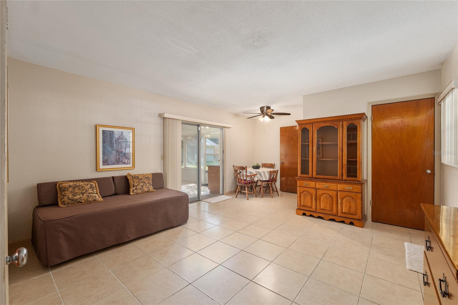 HIGHLAND COURT MANOR - Residential