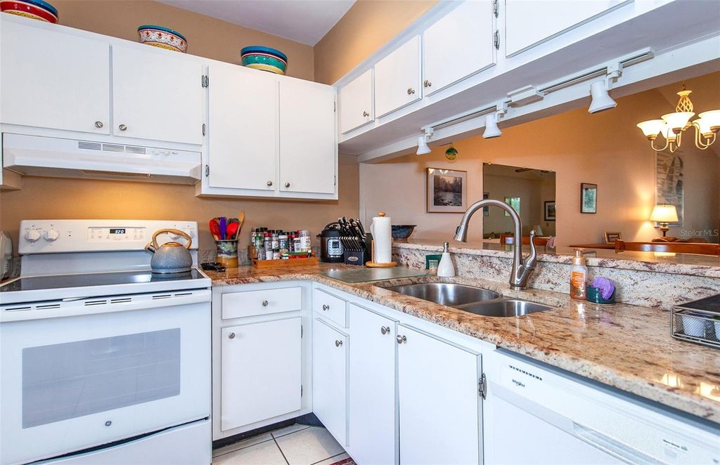 Photo of 862 Bird Bay Way #194, Venice, FL 34285 (MLS # N6143302)