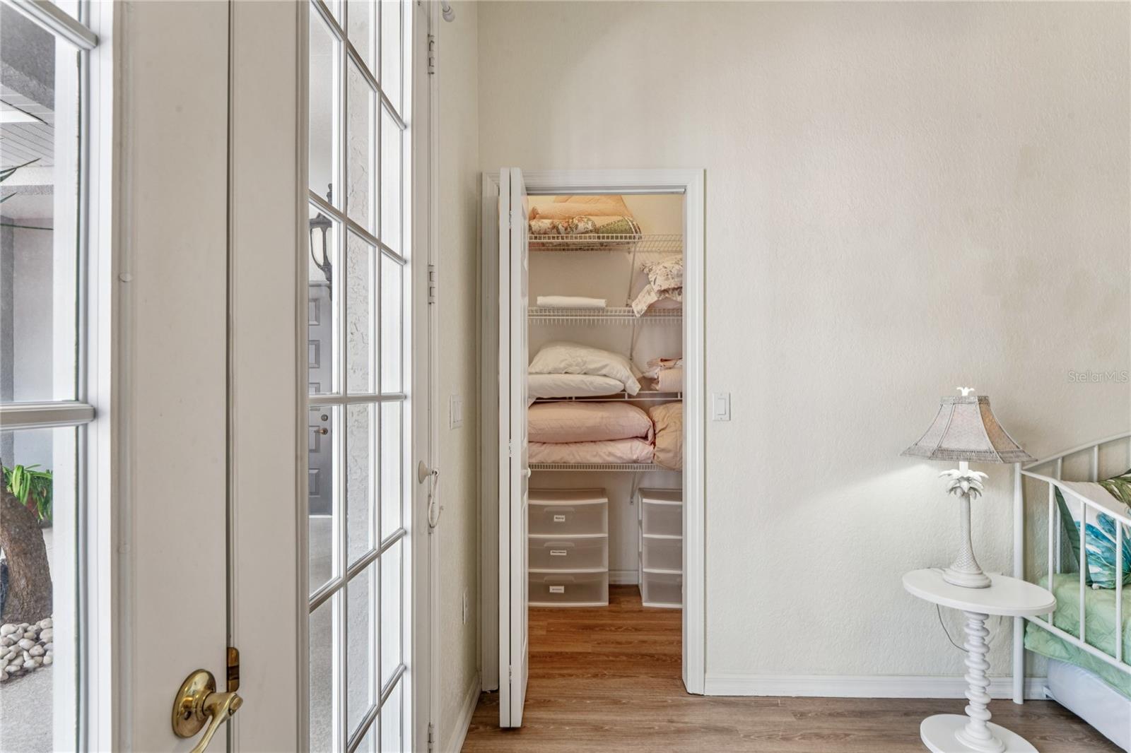 SILVERTHORN - Residential