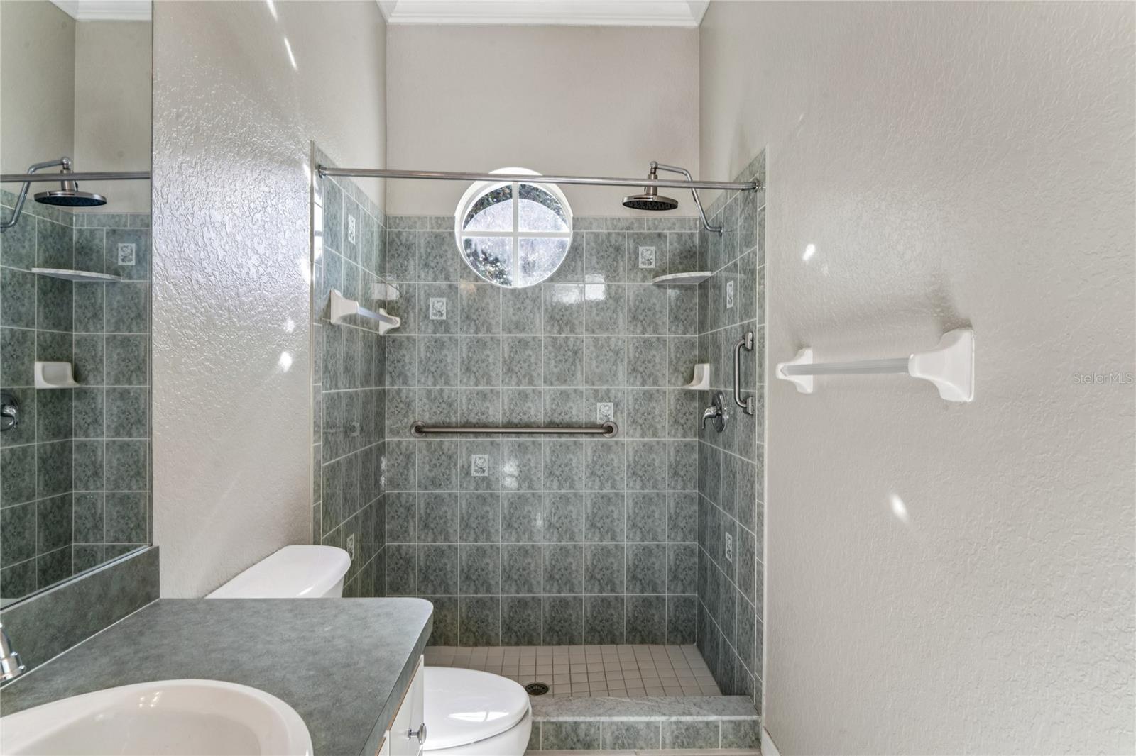 SILVERTHORN - Residential