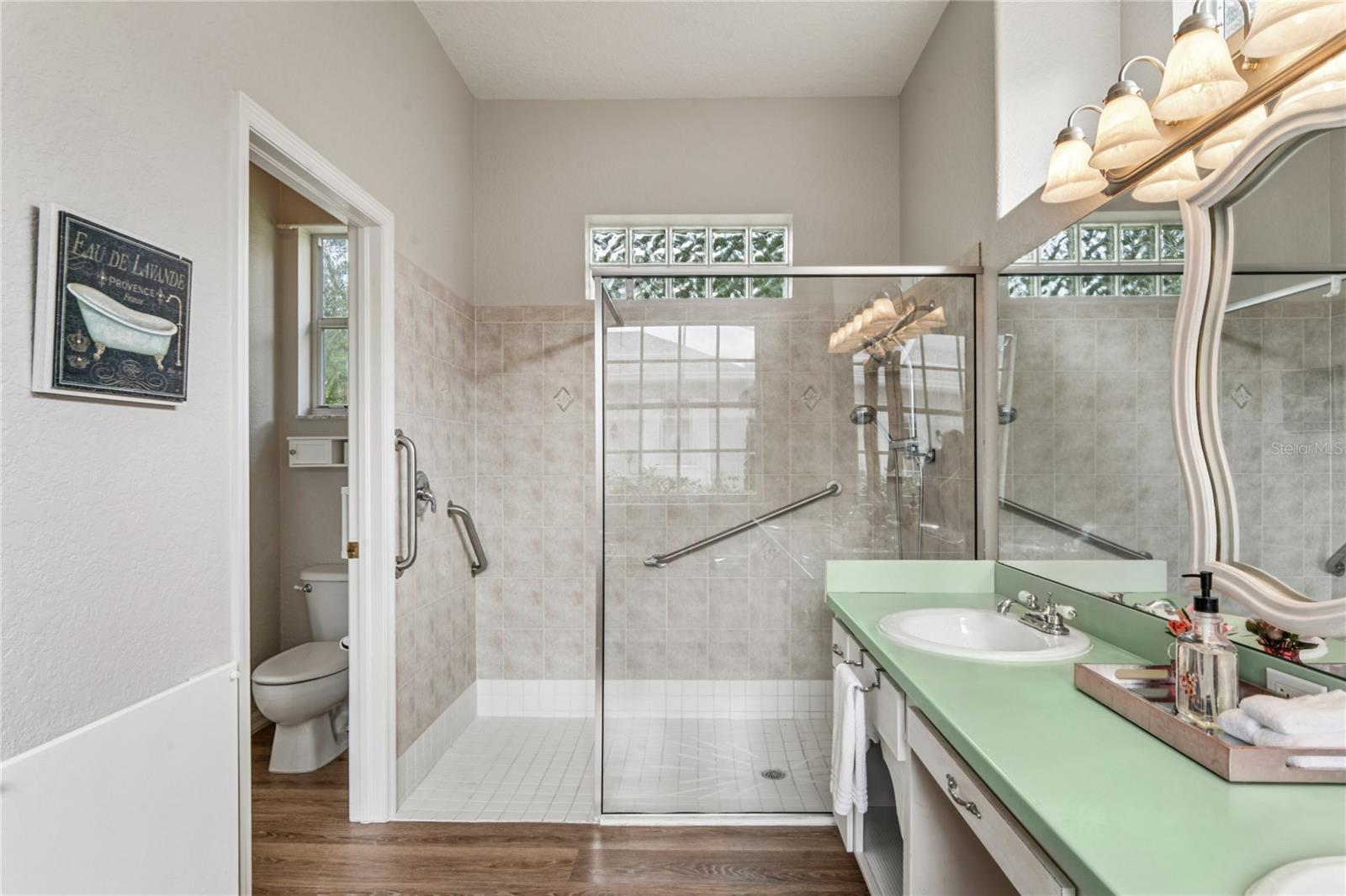 SILVERTHORN - Residential